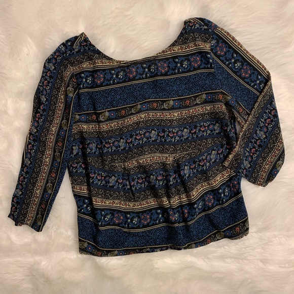 Bongo Aztec-Flower Pattern Cropped Top - Picture 4 of 6